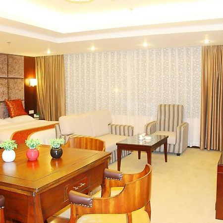 Chengdu Ronghome Hotel Dış mekan fotoğraf