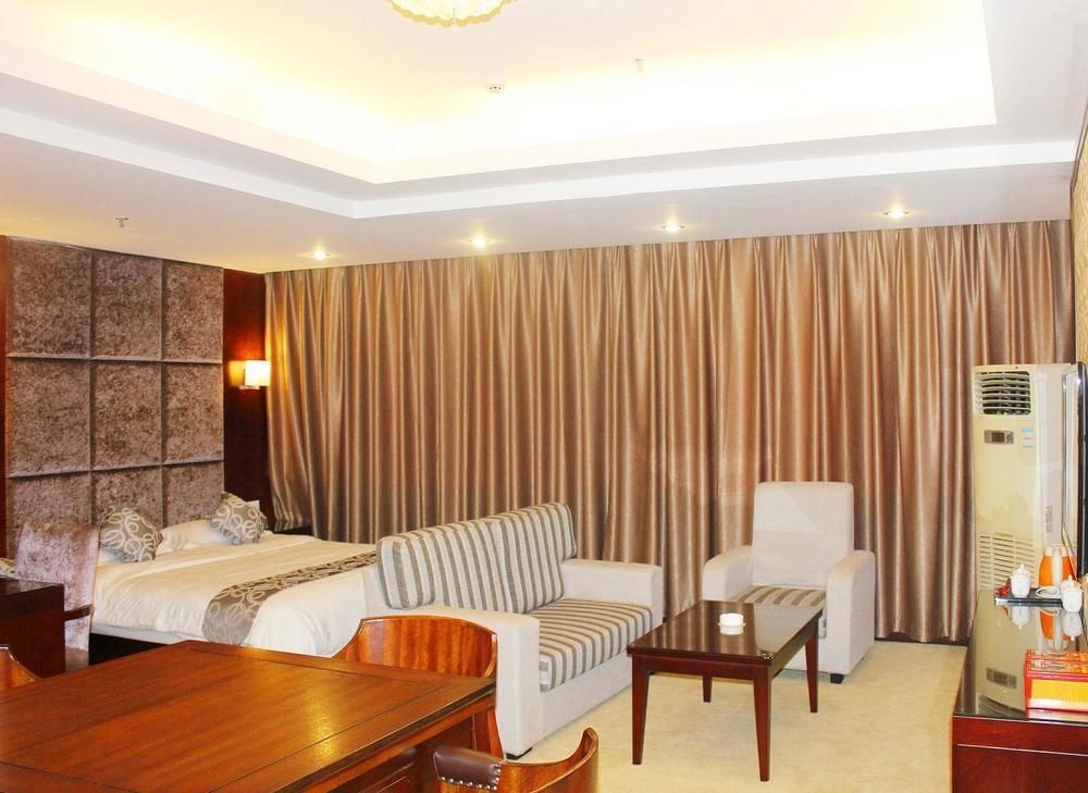 Chengdu Ronghome Hotel Dış mekan fotoğraf