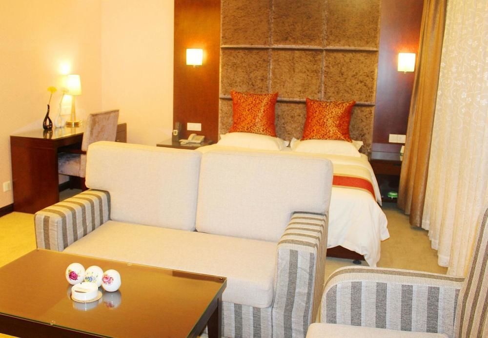 Chengdu Ronghome Hotel Dış mekan fotoğraf