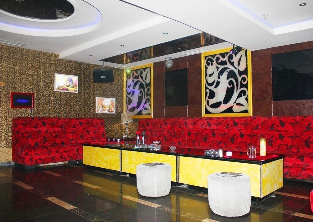 Chengdu Ronghome Hotel Dış mekan fotoğraf