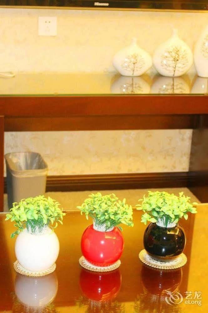 Chengdu Ronghome Hotel Dış mekan fotoğraf