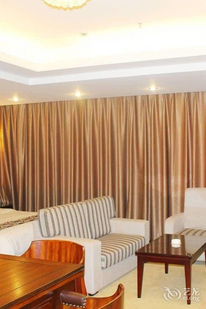 Chengdu Ronghome Hotel Dış mekan fotoğraf