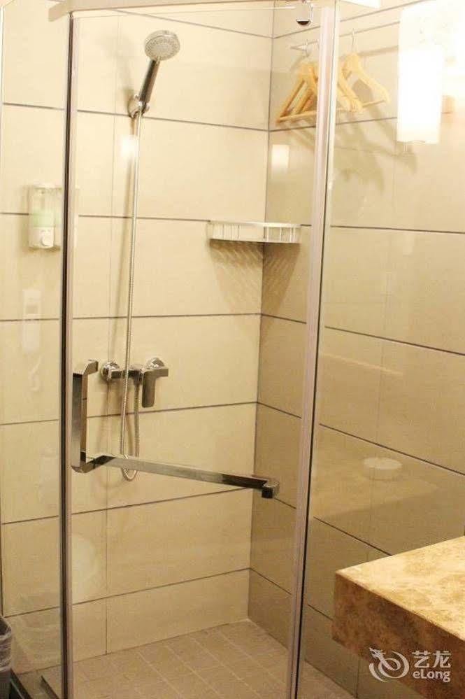 Chengdu Ronghome Hotel Dış mekan fotoğraf